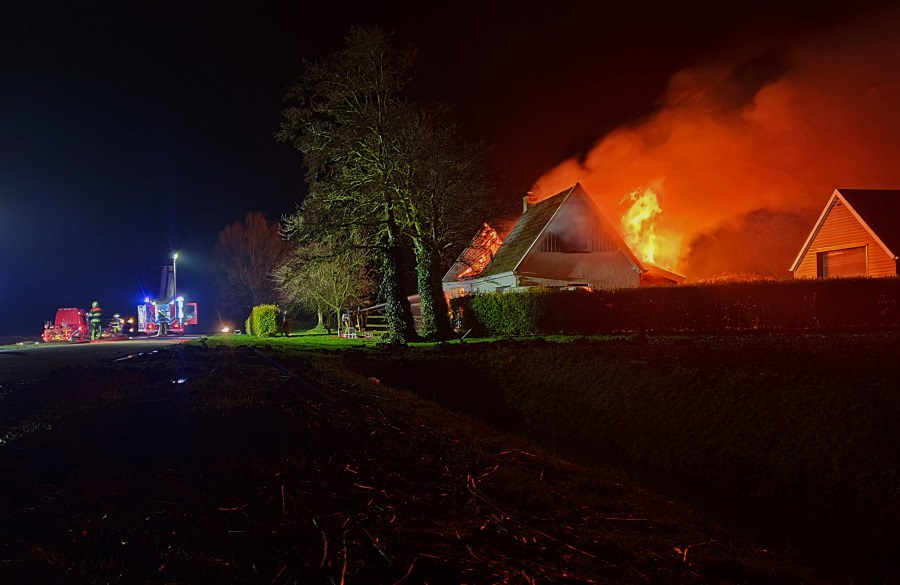 Woonhuis Sint Annaparochie verwoest door brand