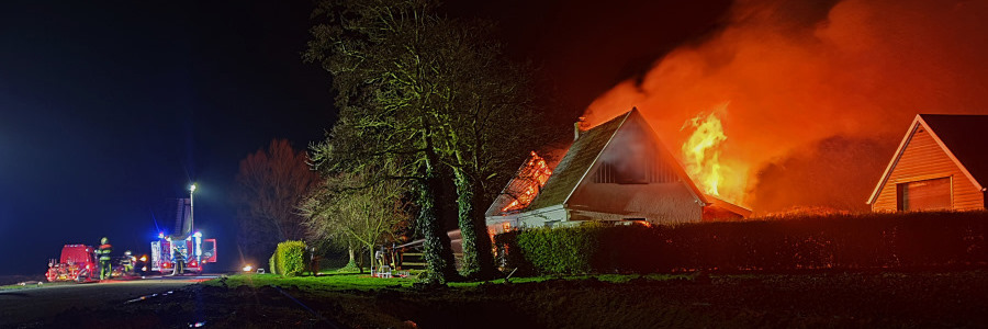 Woonhuis Sint Annaparochie verwoest door brand