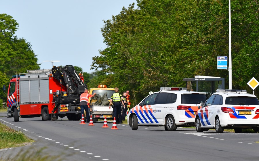 Drugsafval gedumpt in berm Klooster Lidlum