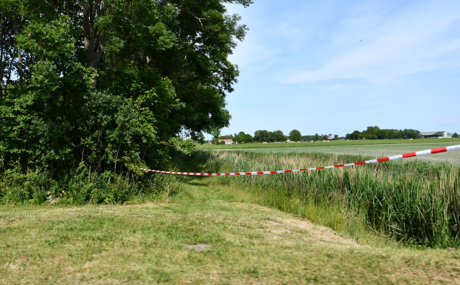 Drugsafval gedumpt in berm Klooster Lidlum