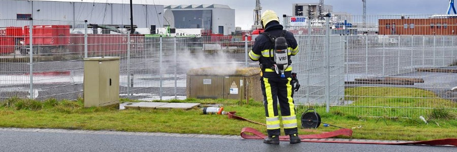 Brandweerinzet voor rokende transformator Harlingen