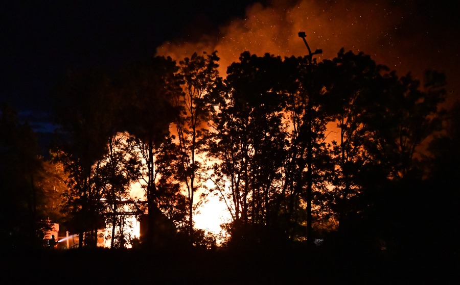 Uitslaande schuurbrand Kimswerd