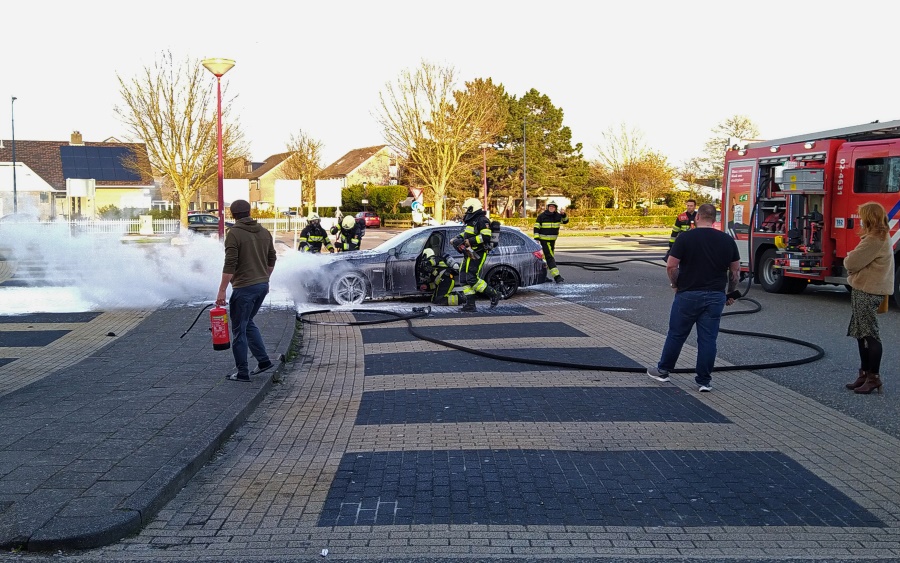 Auto uitgebrand Lidl Harlingen