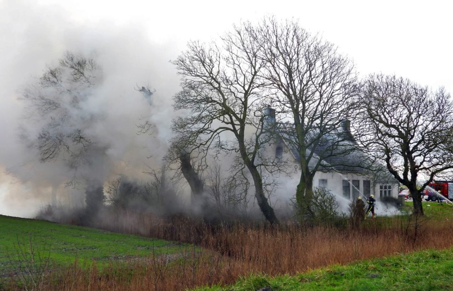 Brand voormalige boerderij Westhoek