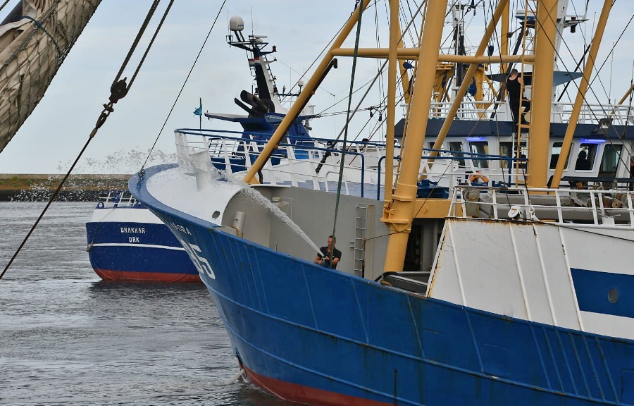 Protestactie vissers haven Harlingen