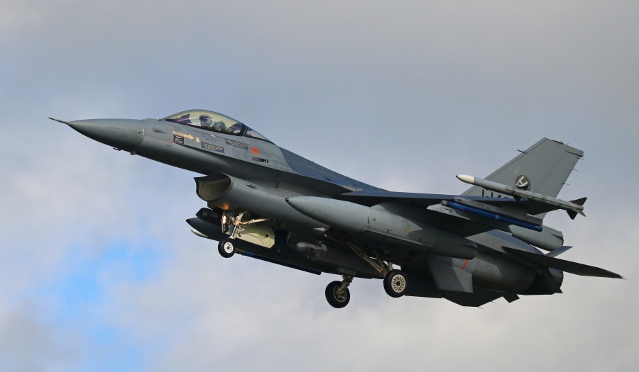 RNLAF F16 oefening Vliegbasis Leeuwarden