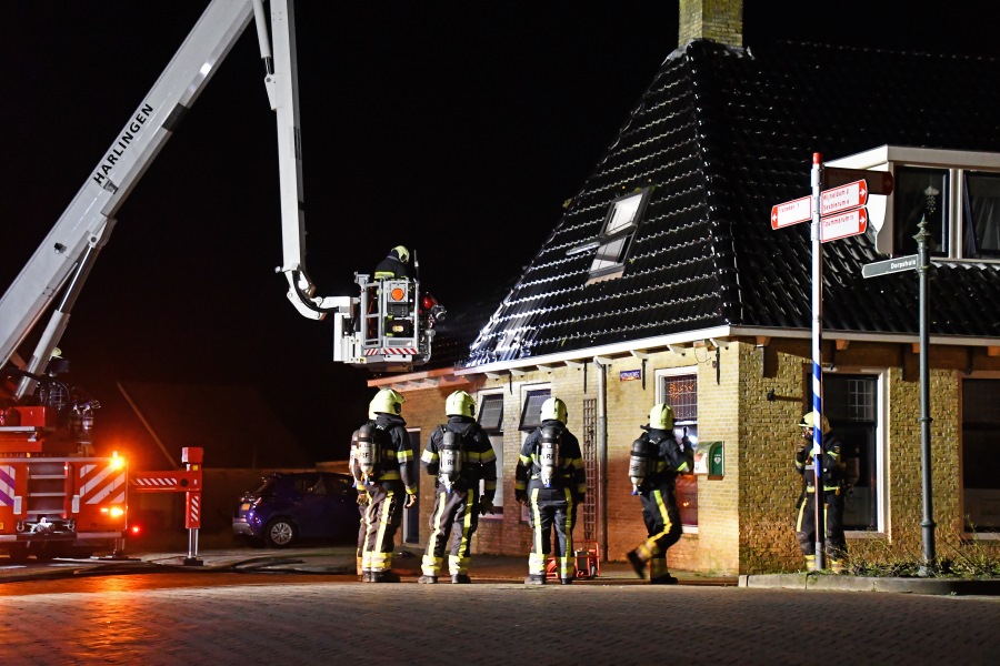 Brand in woning Harlingerstraatweg Midlum