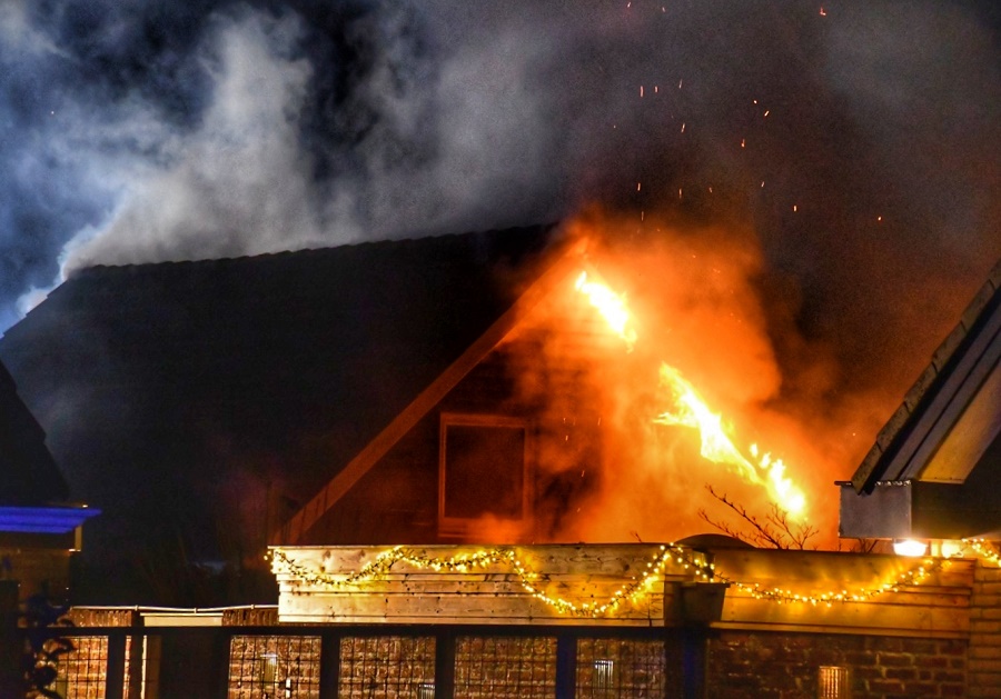 Woningbrand Bernardlaan Midlum 